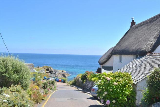 Cadgwith Location Photo 4.JPG