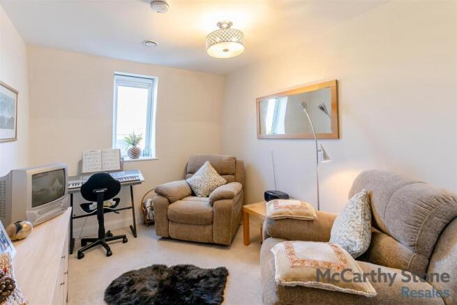 2 bed Apartment for sale Image 7