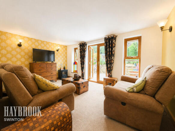 4 bed Cottage for sale Image 7