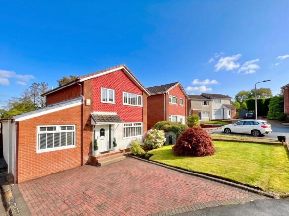 Gladstone Avenue, Johnstone external pic