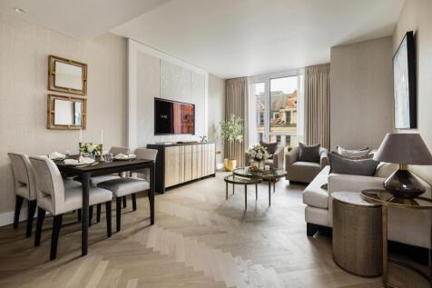 Brompton Road, Knightsbridge, London, SW3
