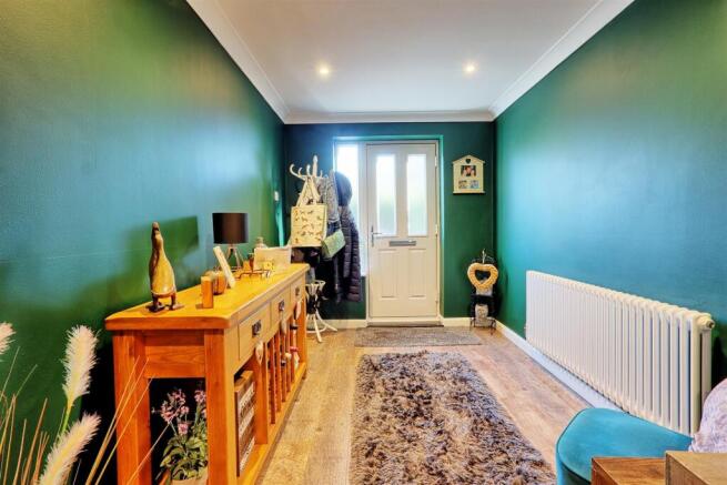 IMG_3077_8_9_easyHDR-interior3.jpg
