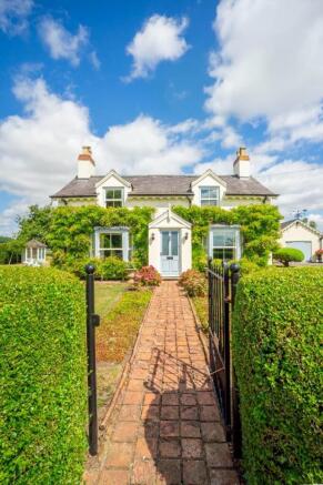 3 bed Detached for sale Image 5