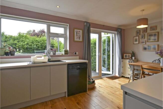 3 bed Detached for sale Image 5