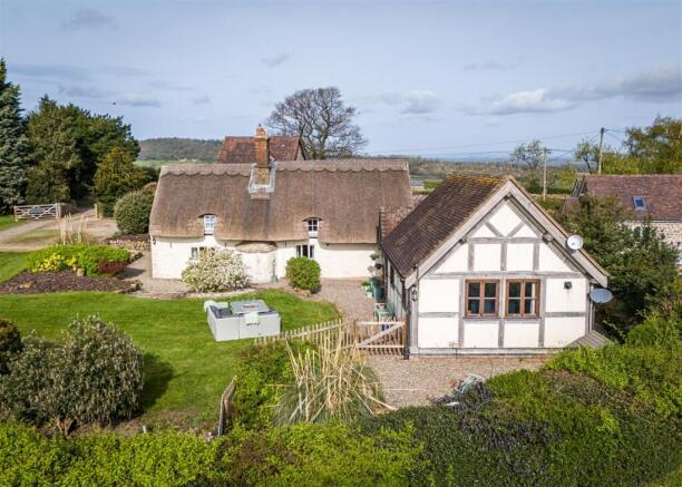 Weavers Thatch-drone-4.jpg