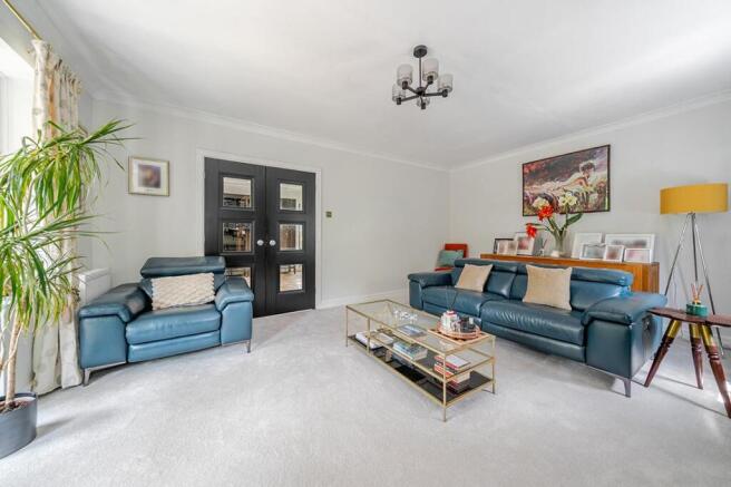 4 bed Detached for sale Image 8