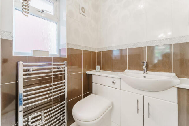 3 bed Detached to rent Image 10