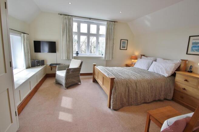 Master Bedroom.JPG