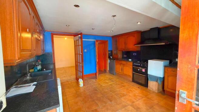 Palestine Grove Colliers Wood House for sale (3).
