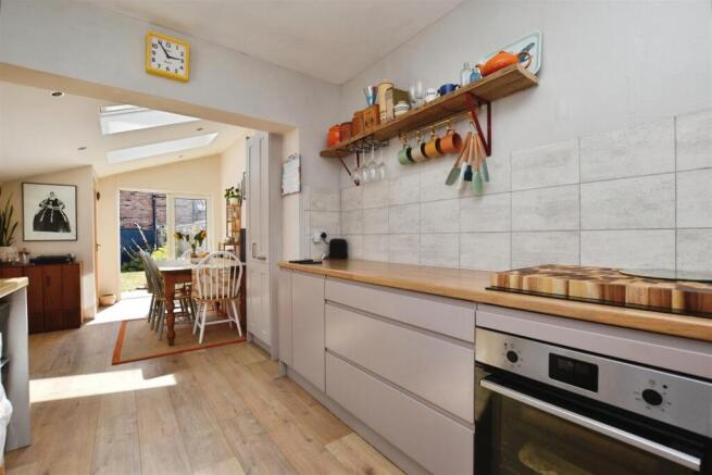 2 bed Terraced for sale Image 4