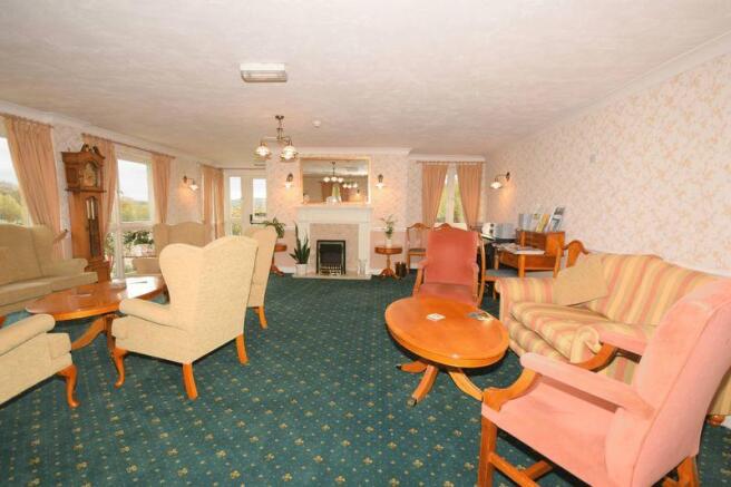 RESIDENTS LOUNGE
