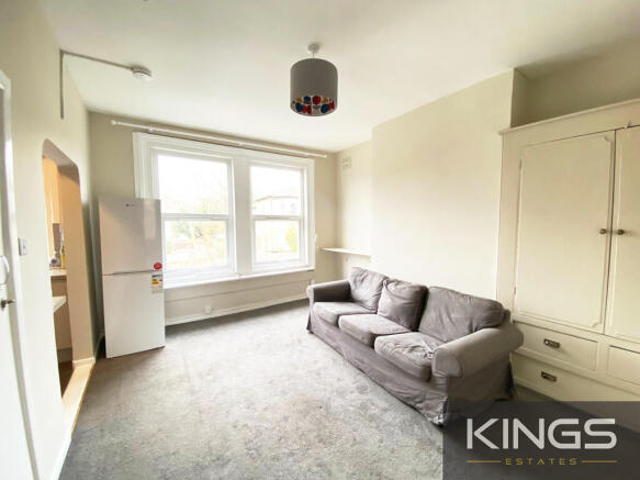 Flat 3, 10 Belmon...
