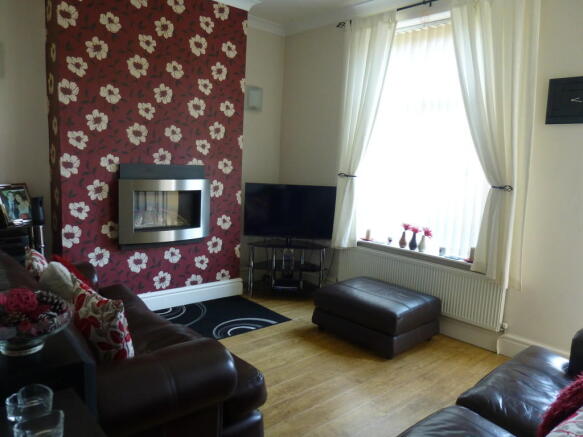 Photo 3