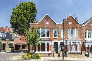 8, Fergus Road, London N5 1JS