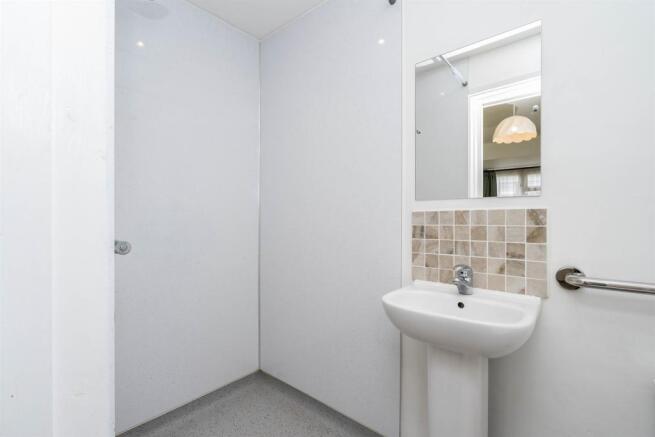 Ensiuite Wet Room 