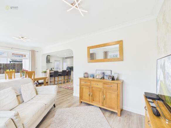 cam03830g0pr0279still013