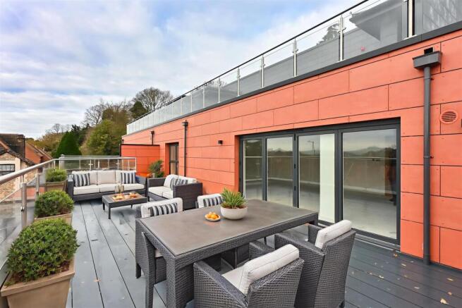 27YarmouthRoad-12 - Outdoor - Modern - 0.jpg