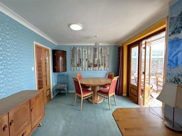 Windermere Crescent, Radipole photo 4