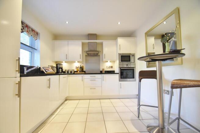 Kitchen/ Breakfast