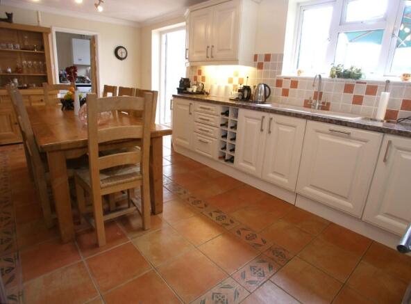 Kitchen/ Breakfast