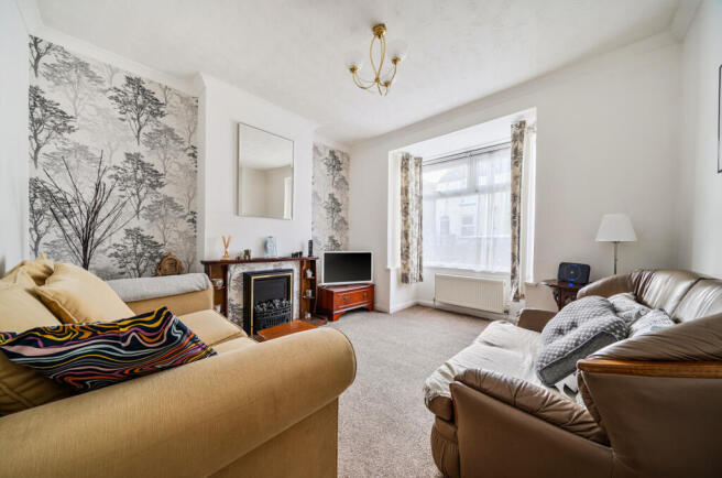 1393812-12-695d33...