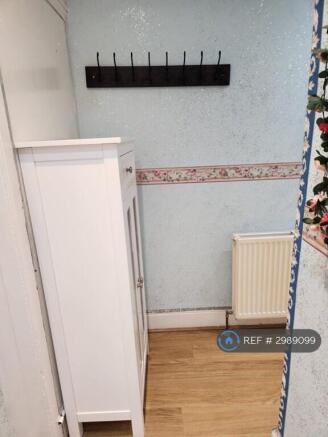 1 bed Flat Share to rent Image 4