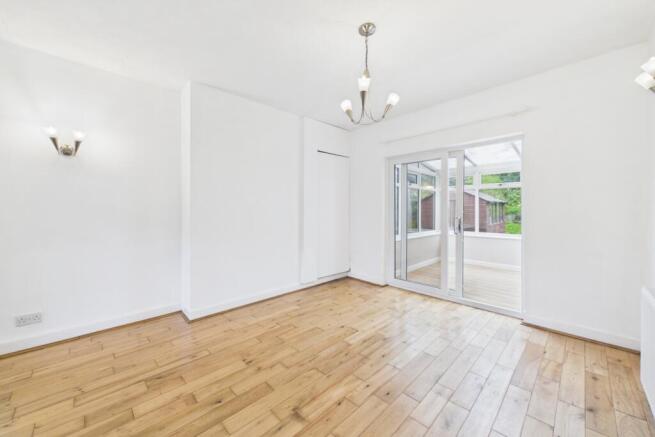 3 bed Semi-Detached for sale Image 4