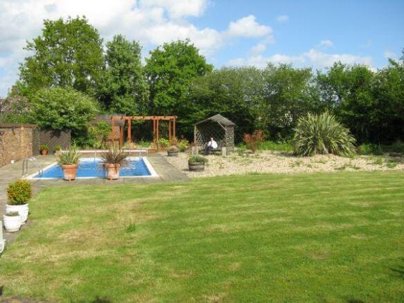 Photo 10