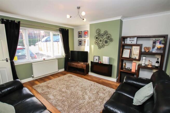 SPACIOUS LOUNGE