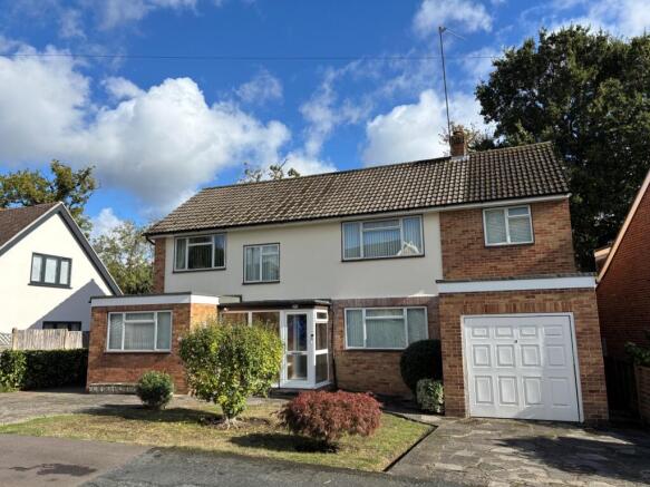 4-bed detached on Alderside Walk, Englefield Green, Egham, Surrey, TW20, £825,000