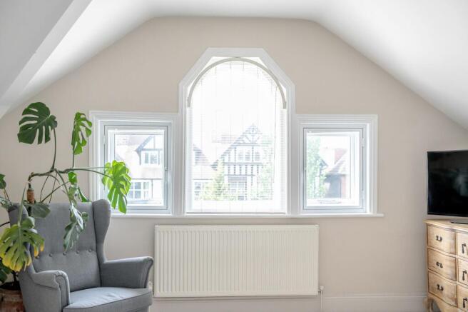 2 bed Flat for sale Image 11