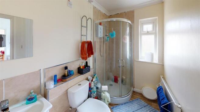 31-Windmill-Close-Bathroom.jpg
