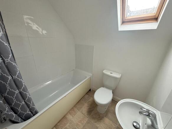 2 bed Flat to rent Image 7