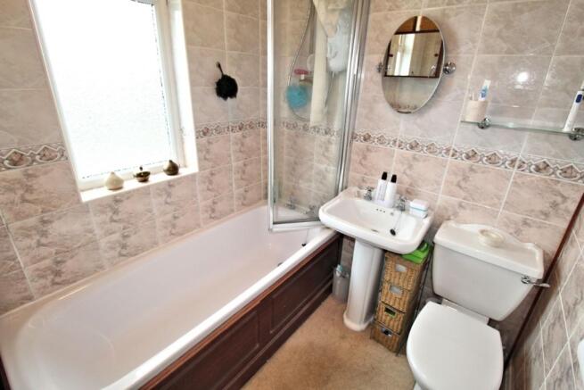BATHROOM VIEW 