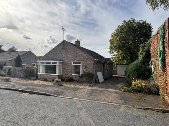 2-bed detached on Longview Close, Snettisham , £240,000