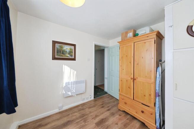4 bed Semi-Detached for sale Image 12