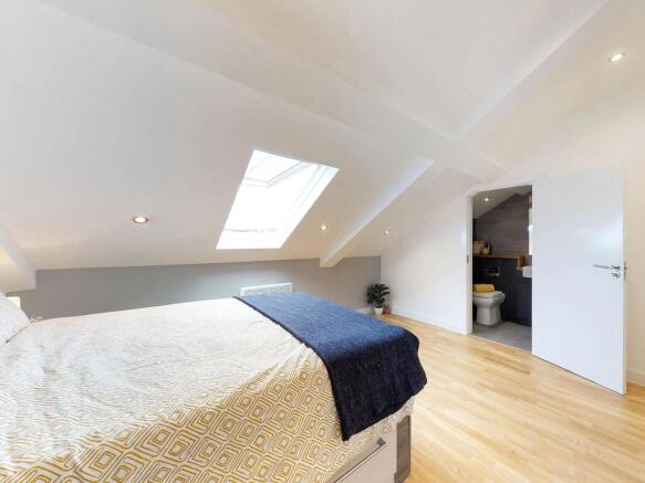 2 bed Apartment to rent Image 11