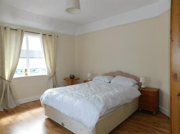 Bedroom 1a
