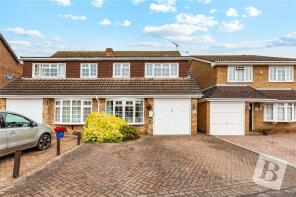 54, Tindall Close, Romford RM3 0PB