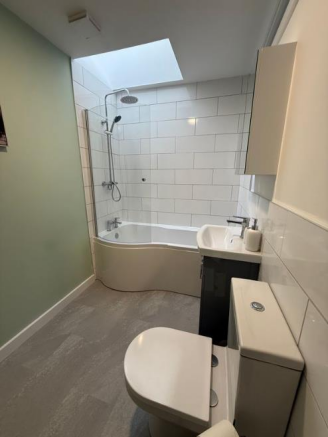 1 bed Apartment to rent Image 4