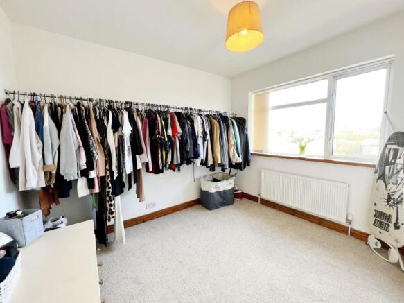 Bedroom 2 pic 1.jpg