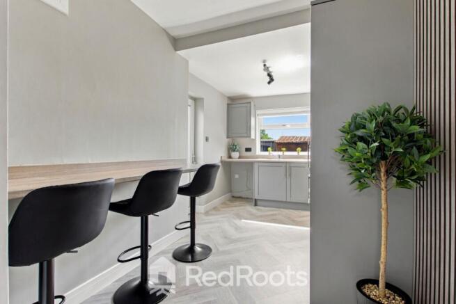 3 bed Semi-Detached for sale Image 8