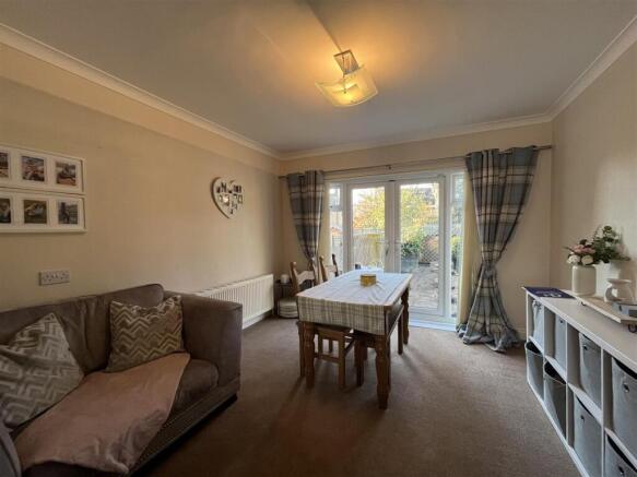 3 bed Semi-Detached for sale Image 5