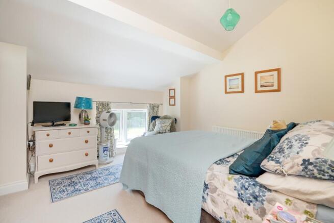 2 bed Town House for sale Image 11