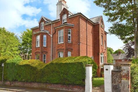 Manor Road, Salisbury ***VIDEO TOUR***