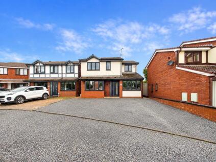 Hayfield Close, Worcester, Worcestershire, WR2