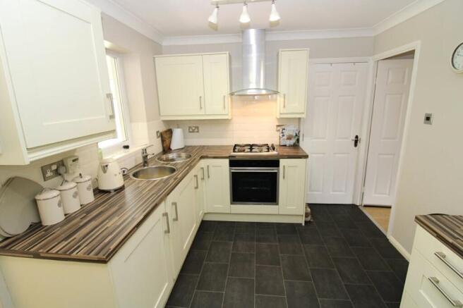 3 bed Link Detached House for sale Image 6