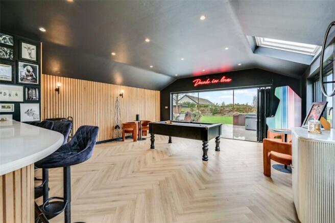 Games Room/Bar