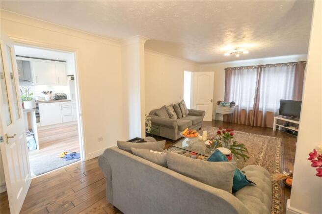 Living Room (2)