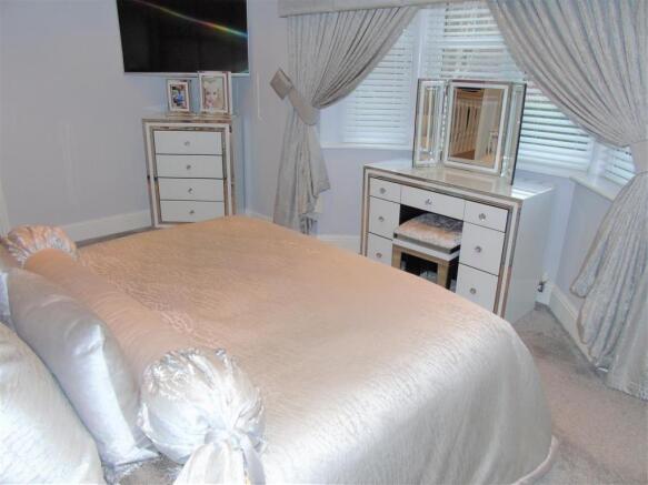 Bed3a.JPG